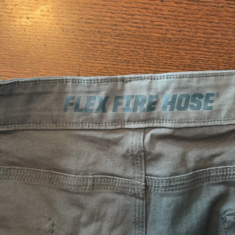 Duluth men’s flex fire hose pants 44 X 32. Green. Like new - Picture 3 of 9